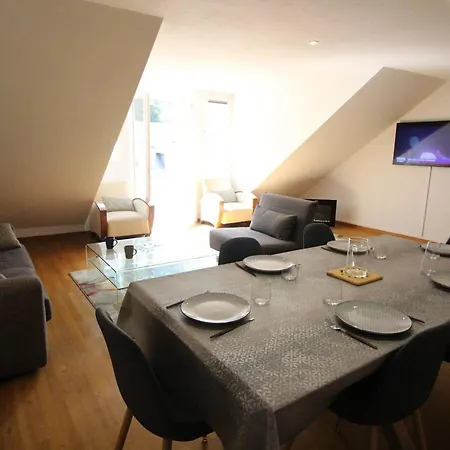 Elegant T3 Duplex Avec Ascenseur A Luchon, Parking Et Wifi - Fr-1-313-242 Bagneres-de-Luchon